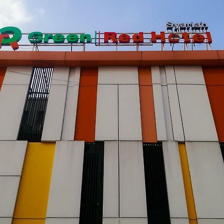 Green Red Hotel Syariah Jombang Buitenkant foto